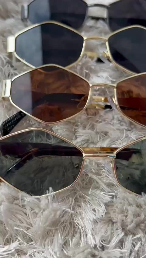 🕶️✨ Óculos de Sol Retrô Unissex UV400 com Haste Dourada